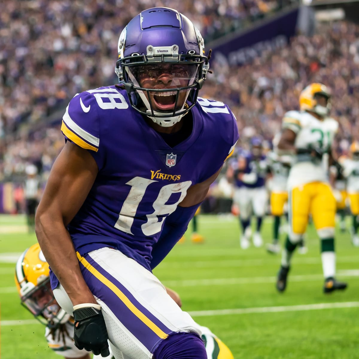 Vikings WR Justin Jefferson delivers big hit after Kirk Cousins interception