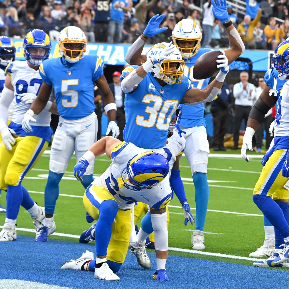 Chargers late-season surge continues in blowout win over Rams - The San  Diego Union-Tribune