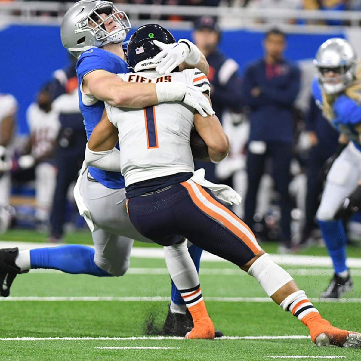 Detroit Lions DE Aidan Hutchinson records first-career interception