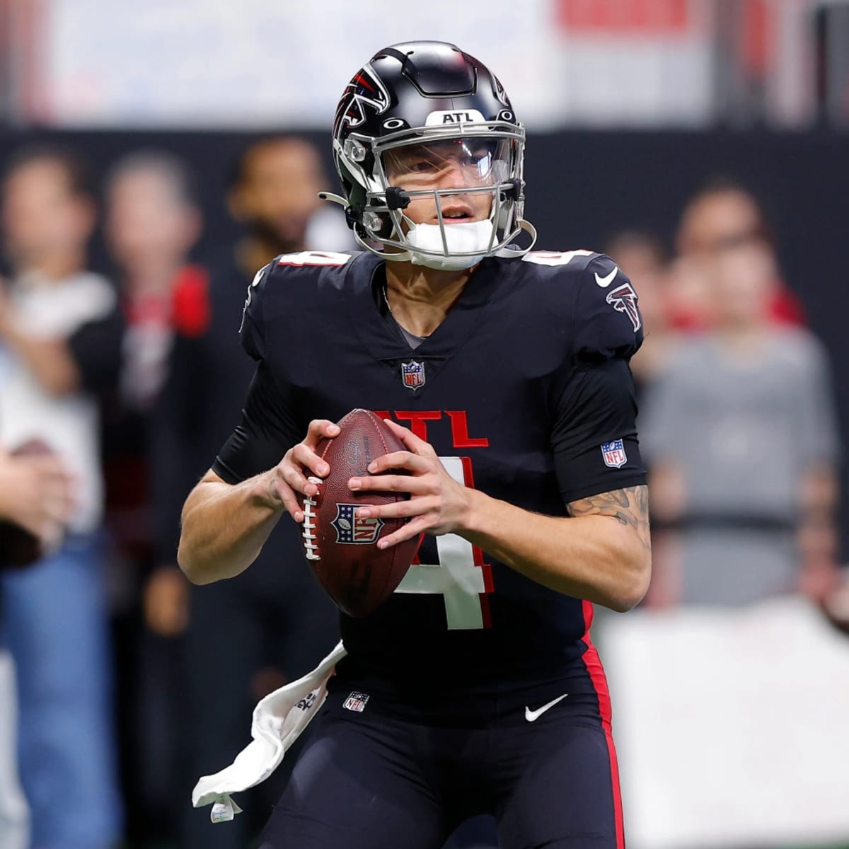 Seahawks rumored to be targeting Cincinnati QB Desmond Ridder