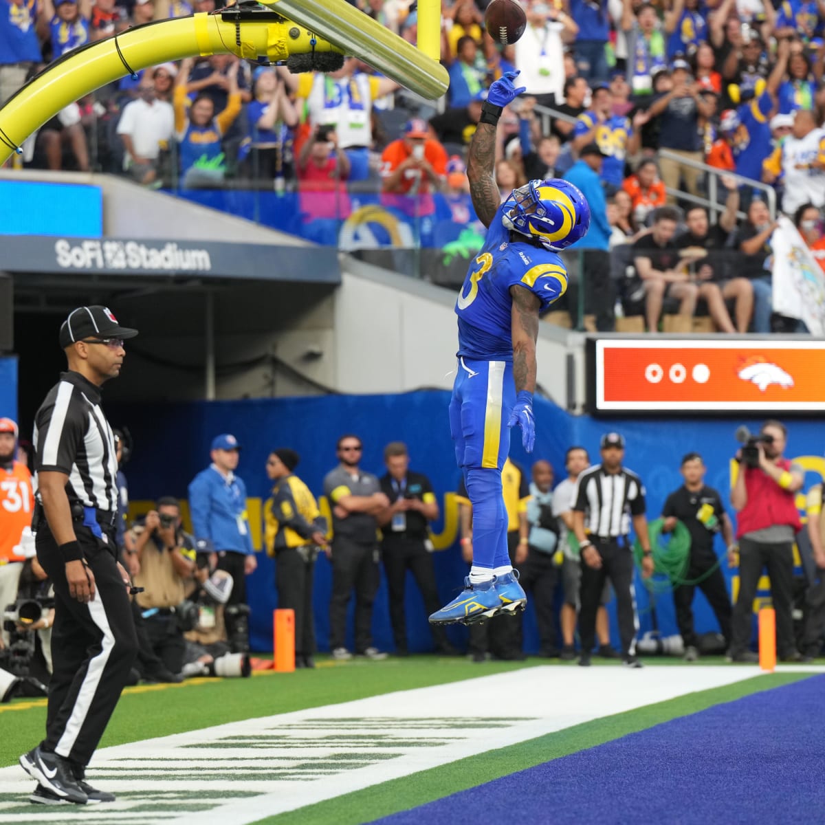 L.A. Rams vs. L.A. Chargers Live updates Score, results