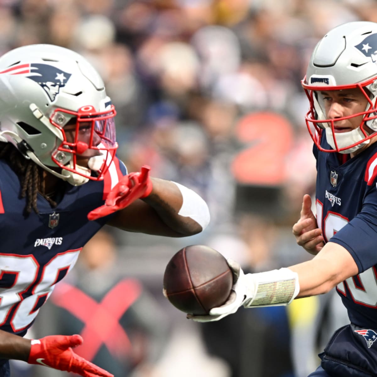 Fantasy Insider Report: Mac Jones Should Keep His Job, but Rhamondre  Stevenson Is Patriots' Best Weapon - Sports Illustrated