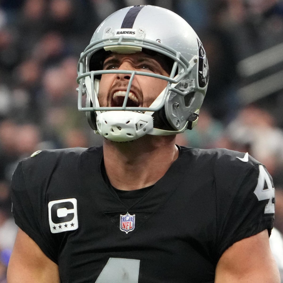 Derek Carr to visit Jets; New York or Carolina a better fit?