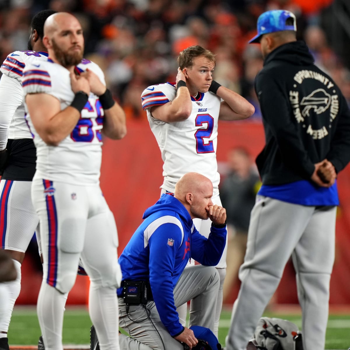 NFL VP Troy Vincent Insists They Never Even Thought About a 5-Minute Warmup  and Resuming Play After Damar Hamlin Collapsed