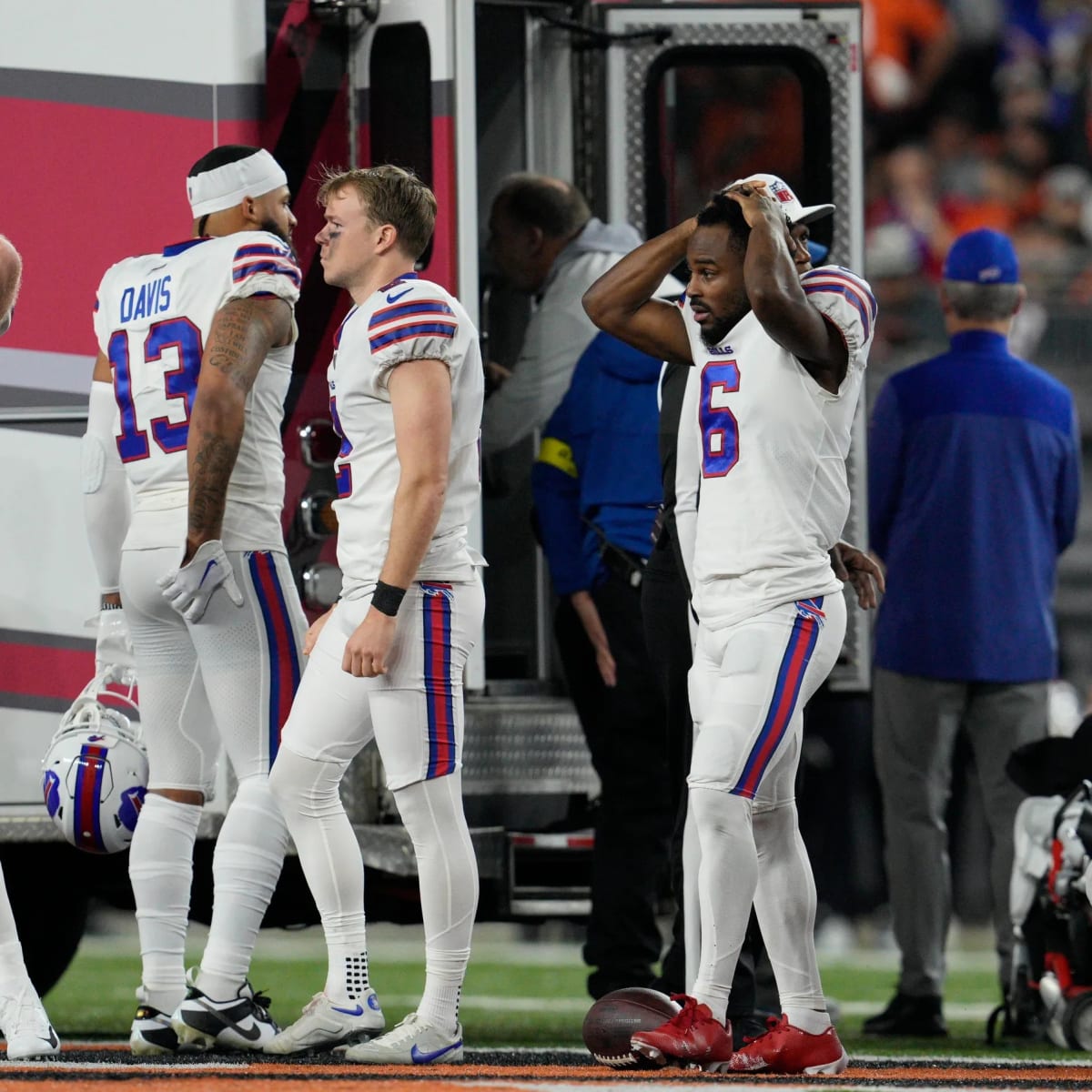 Atlanta Falcons Players React to Buffalo Bills Damar Hamlin Situation -  Sports Illustrated Atlanta Falcons News, Analysis and More