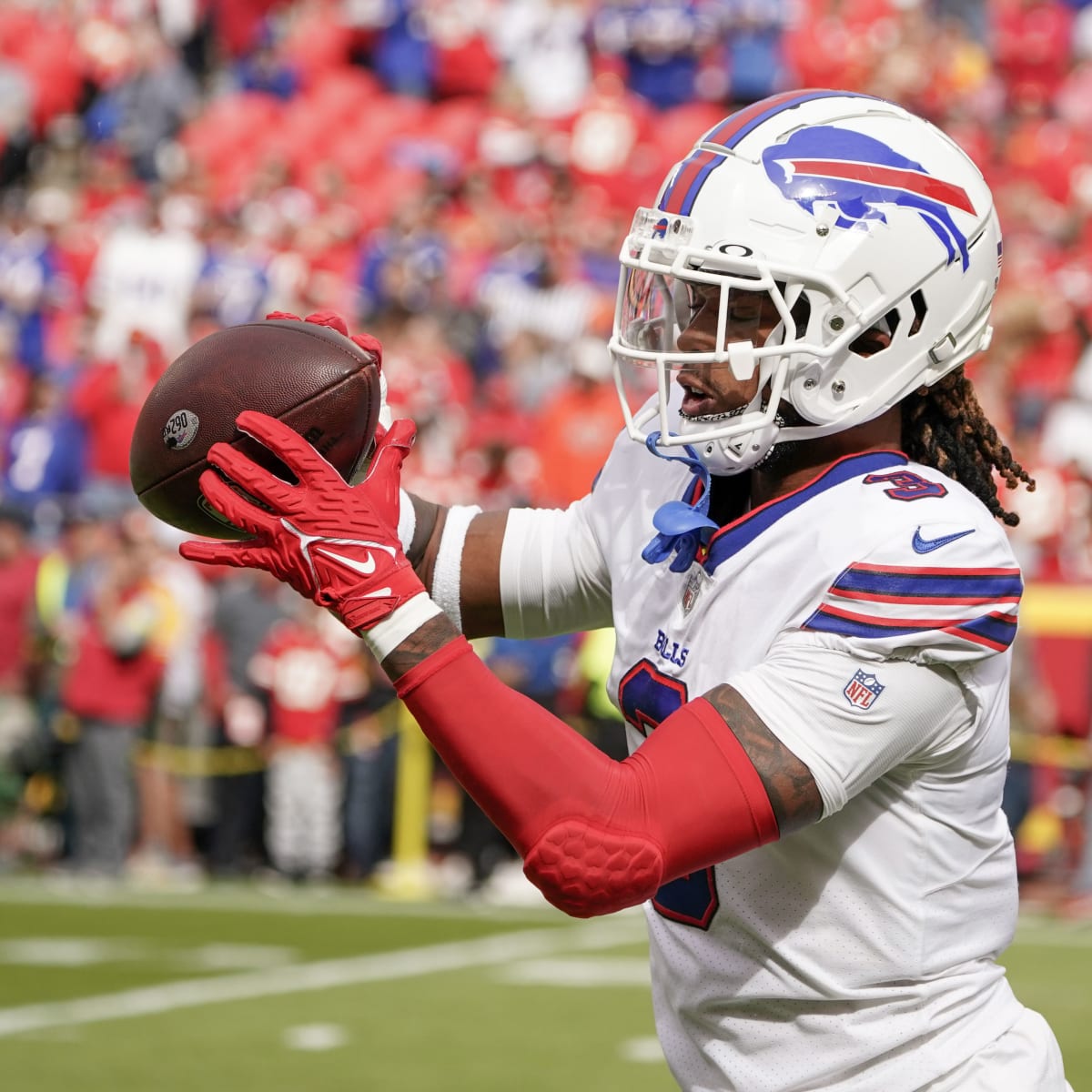 Week 18: Support for Buffalo Bills safety Damar Hamlin echoes throughout NFL  stadiums