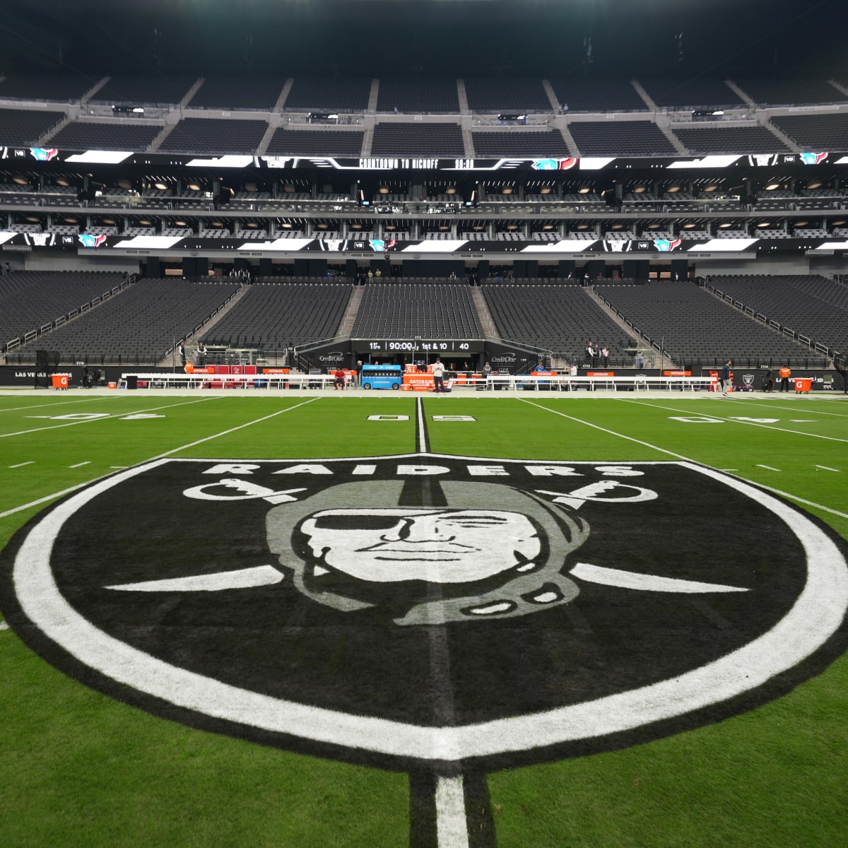 Kansas City Chiefs at Las Vegas Raiders Tickets - 11/26/23 at Allegiant  Stadium in Las Vegas, NV