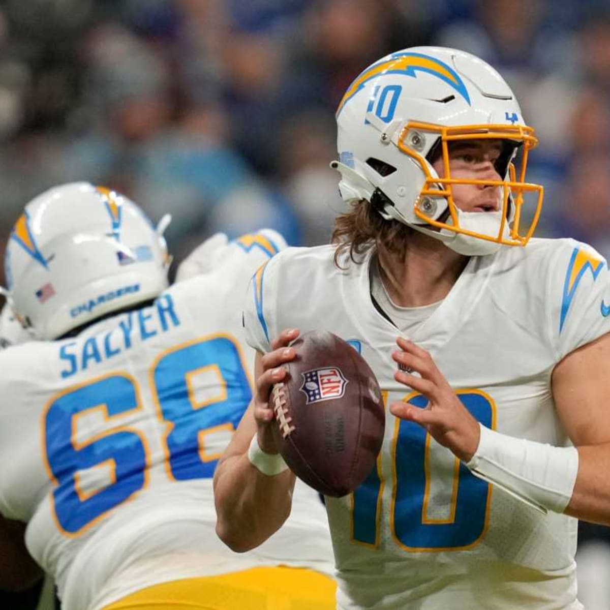 Chargers Quarterback Coach Shares Day-to-Day Approach With Justin Herbert -  Sports Illustrated Los Angeles Chargers News, Analysis and More