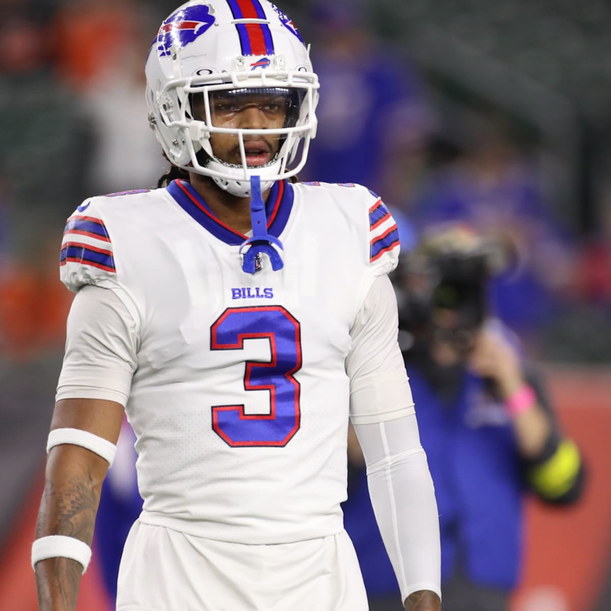 Buffalo Bills head coach praises 'hero' assistant for saving Damar