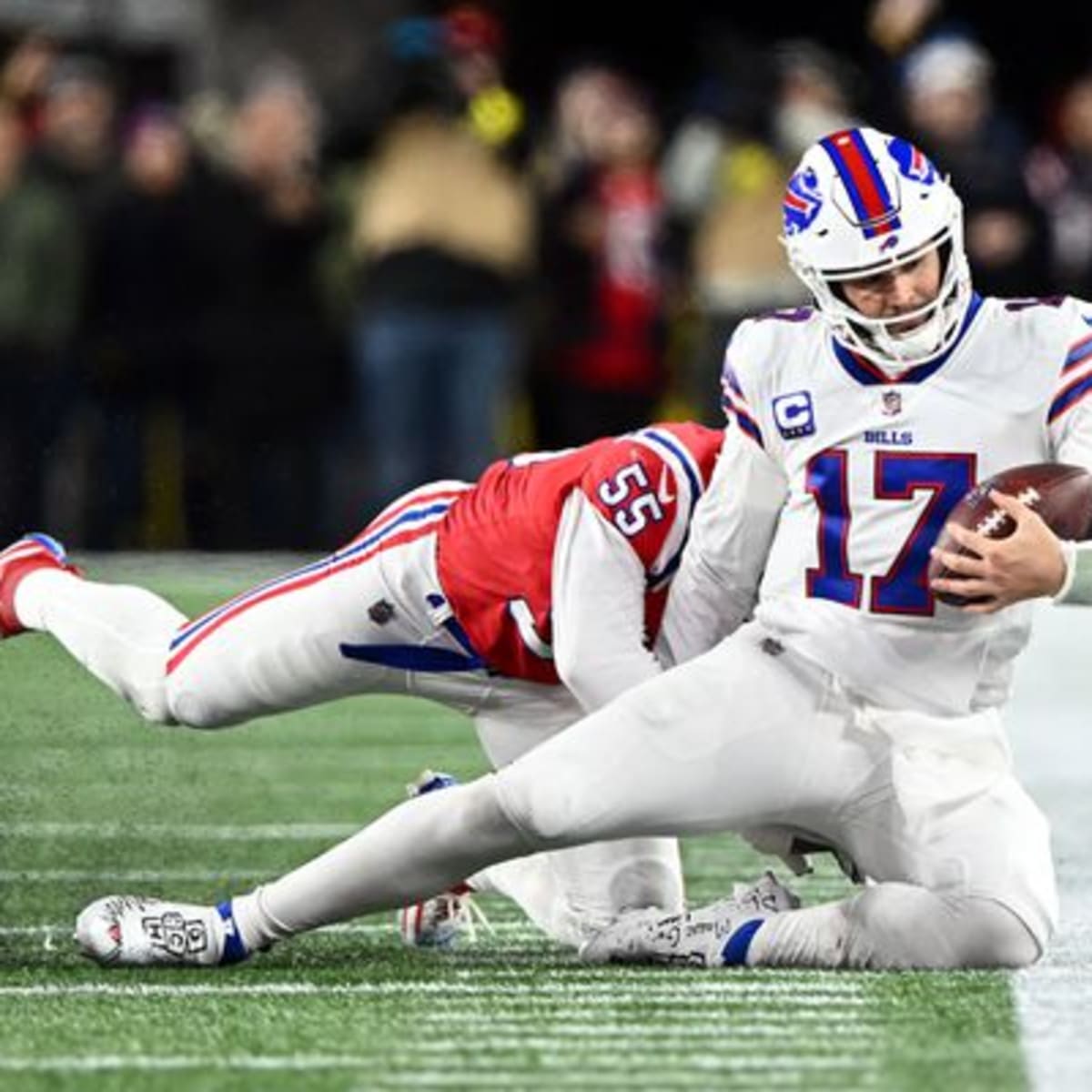 Bills quarterback Josh Allen practices, but remains in concussion