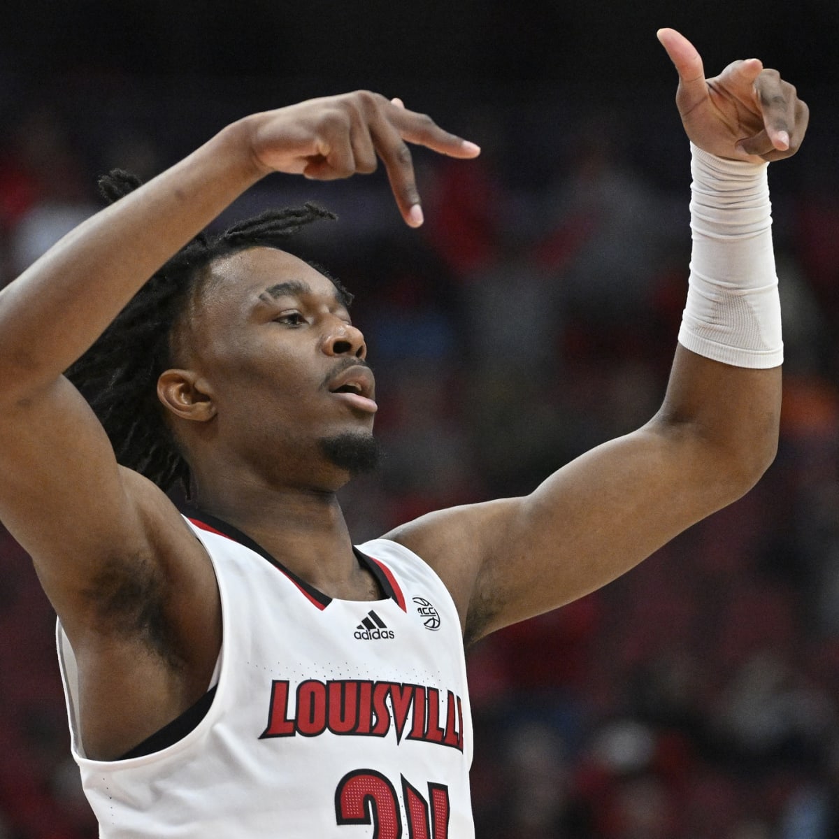 Louisville Ties(?) Series With Wake Forest - Card Chronicle