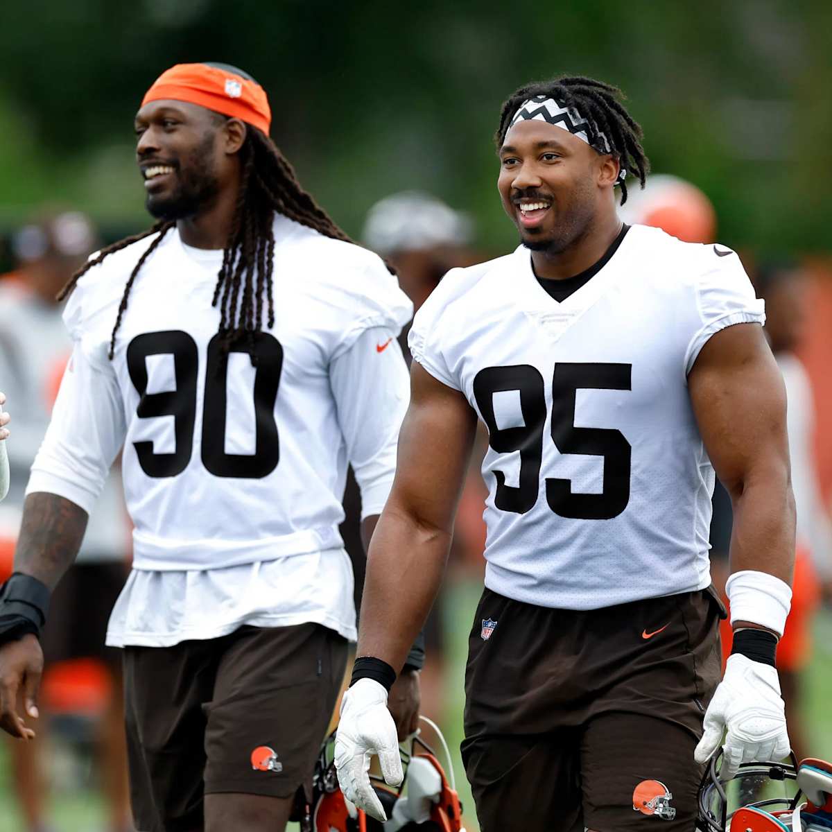 Browns news: Jadeveon Clowney to receive ultimate honor Gamecocks