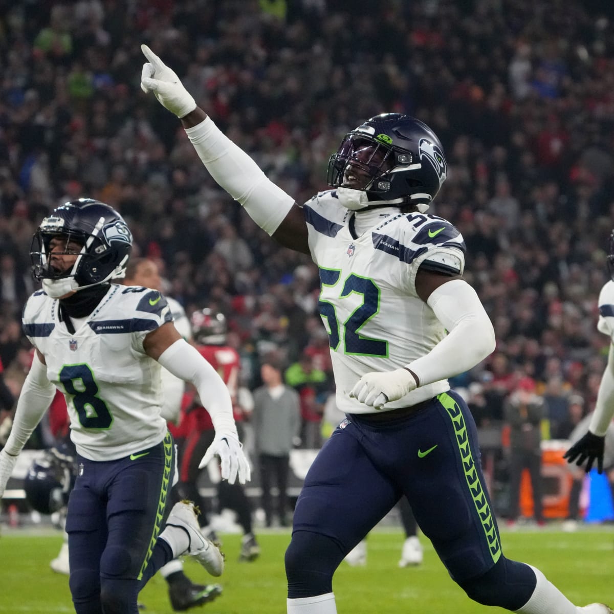 Seattle Seahawks linebacker Uchenna Nwosu (10) during an NFL football game  against the New York Giants, Sunday, Oct. 30, 2022, in Seattle, WA. The  Seahawks defeated the Giants 27-13. (AP Photo/Ben VanHouten