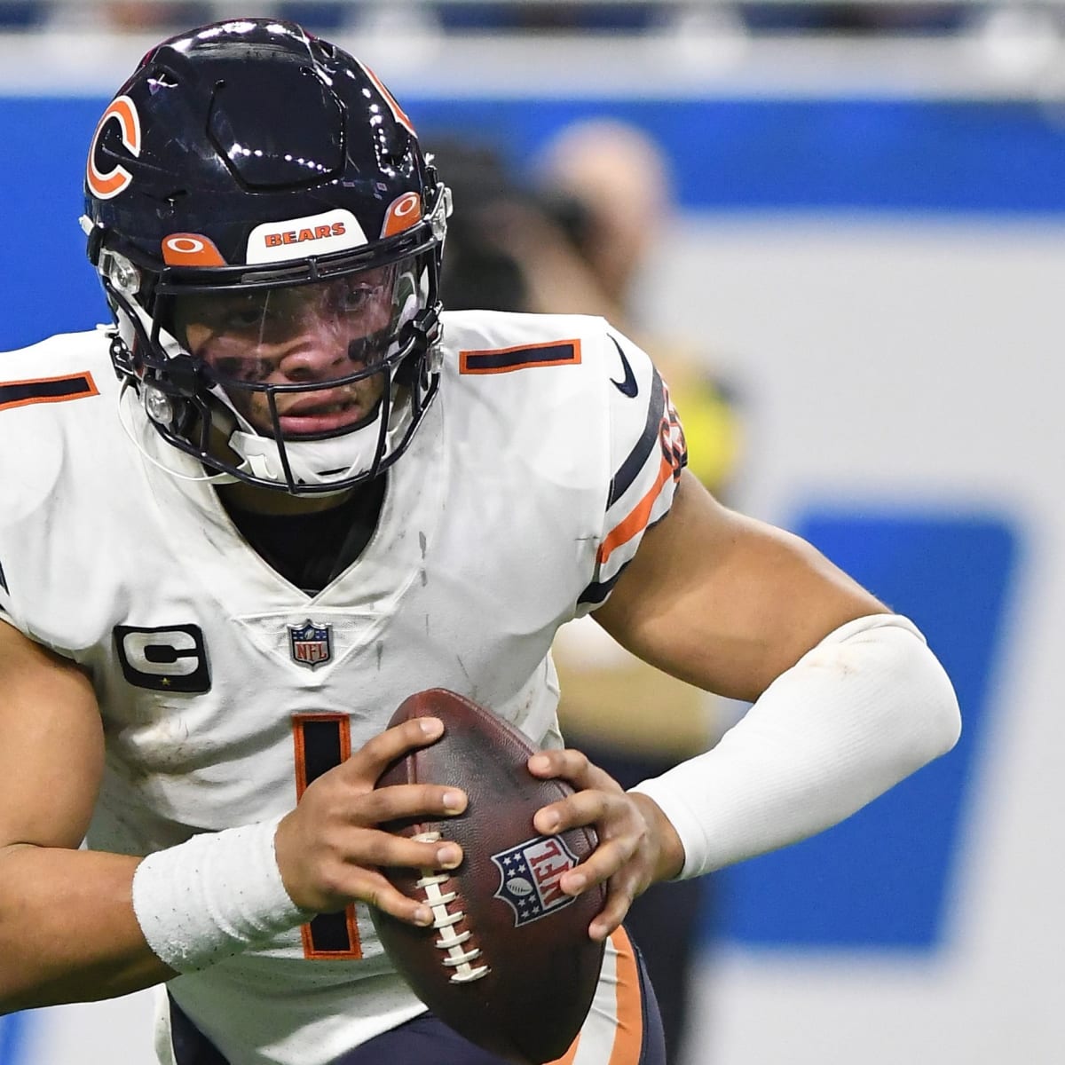 Bears' Justin Fields Impressing with Progression 