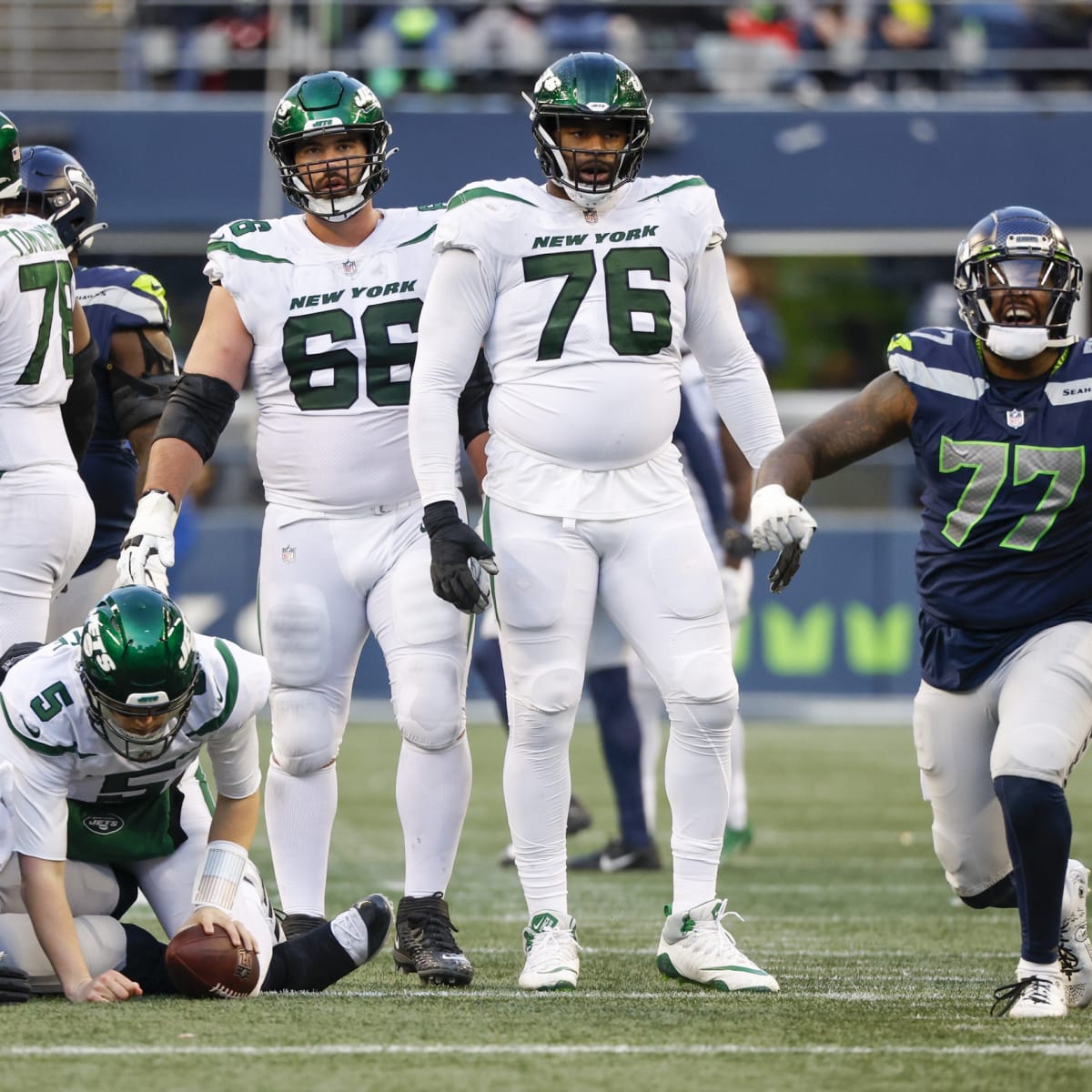 Jets' Mike White gives offense best chance vs. Seahawks, but his