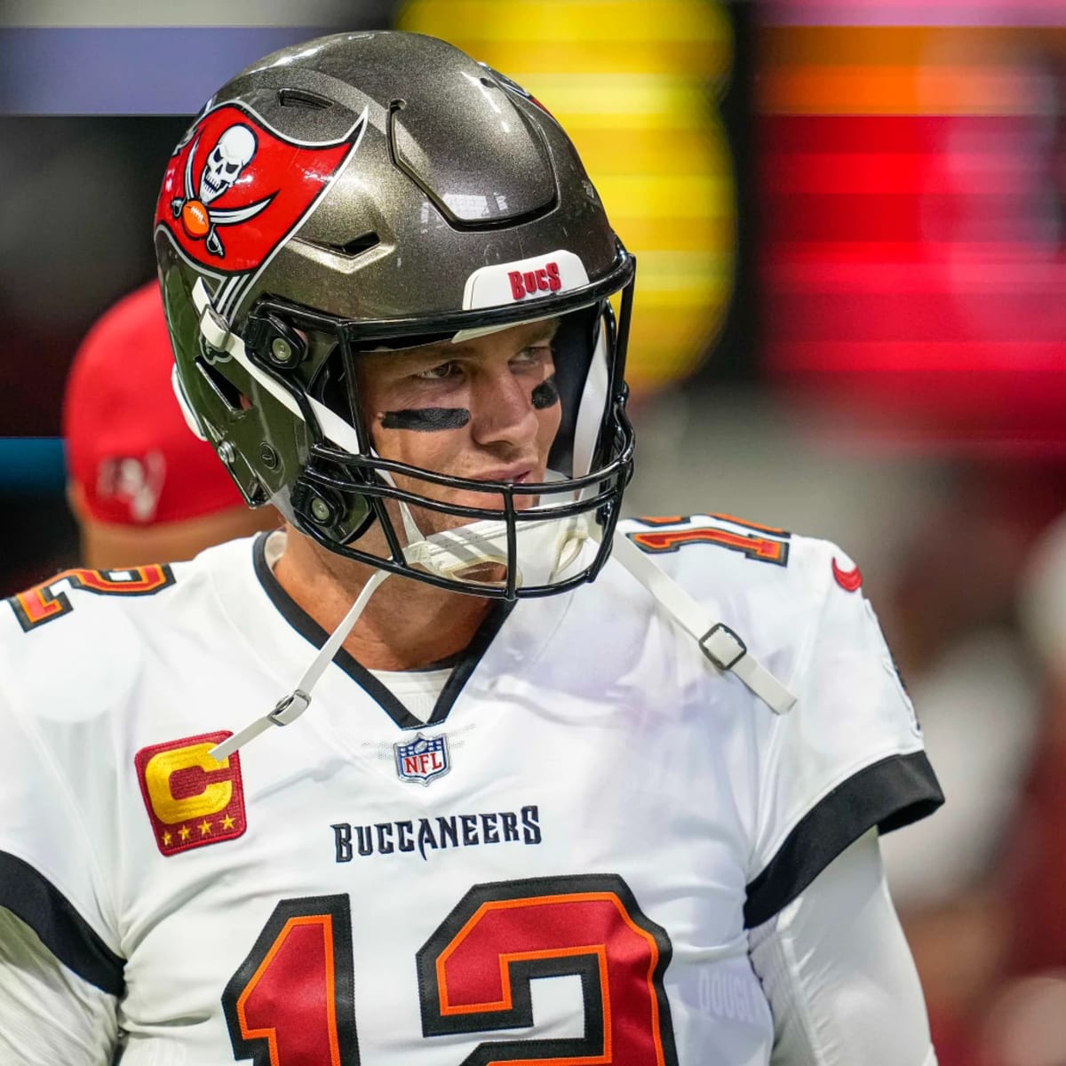 Analyst: Brady was 'checked out' during final season with Bucs