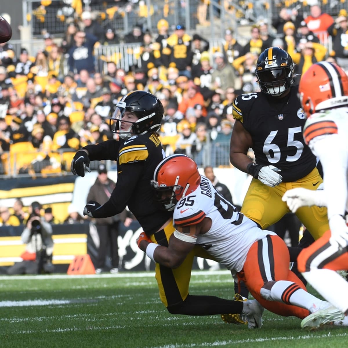 Maybe we'll see 3 next time': Myles Garrett shows off disruptive nature for  Browns