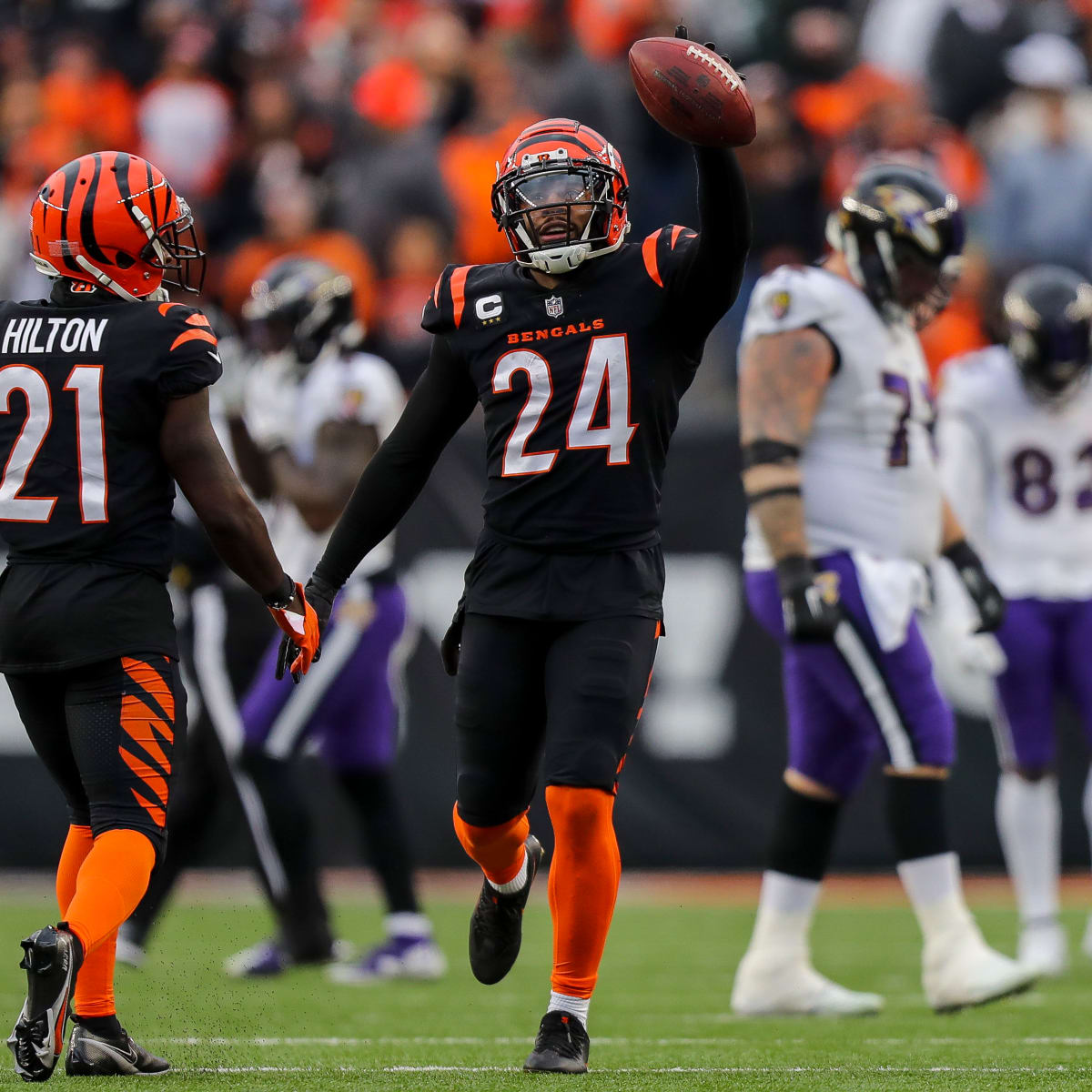 Cincinnati Bengals safety Vonn Bell (24) during an NFL football game  against the New Orleans Saints, Sunday, Oct. 16, 2022, in New Orleans. (AP  Photo/Tyler Kaufman Stock Photo - Alamy