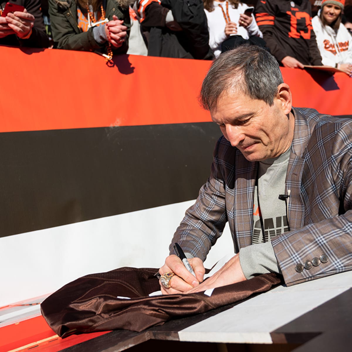 Browns Fire Franchise Legend, Radio Voice Bernie Kosar - Sports Illustrated