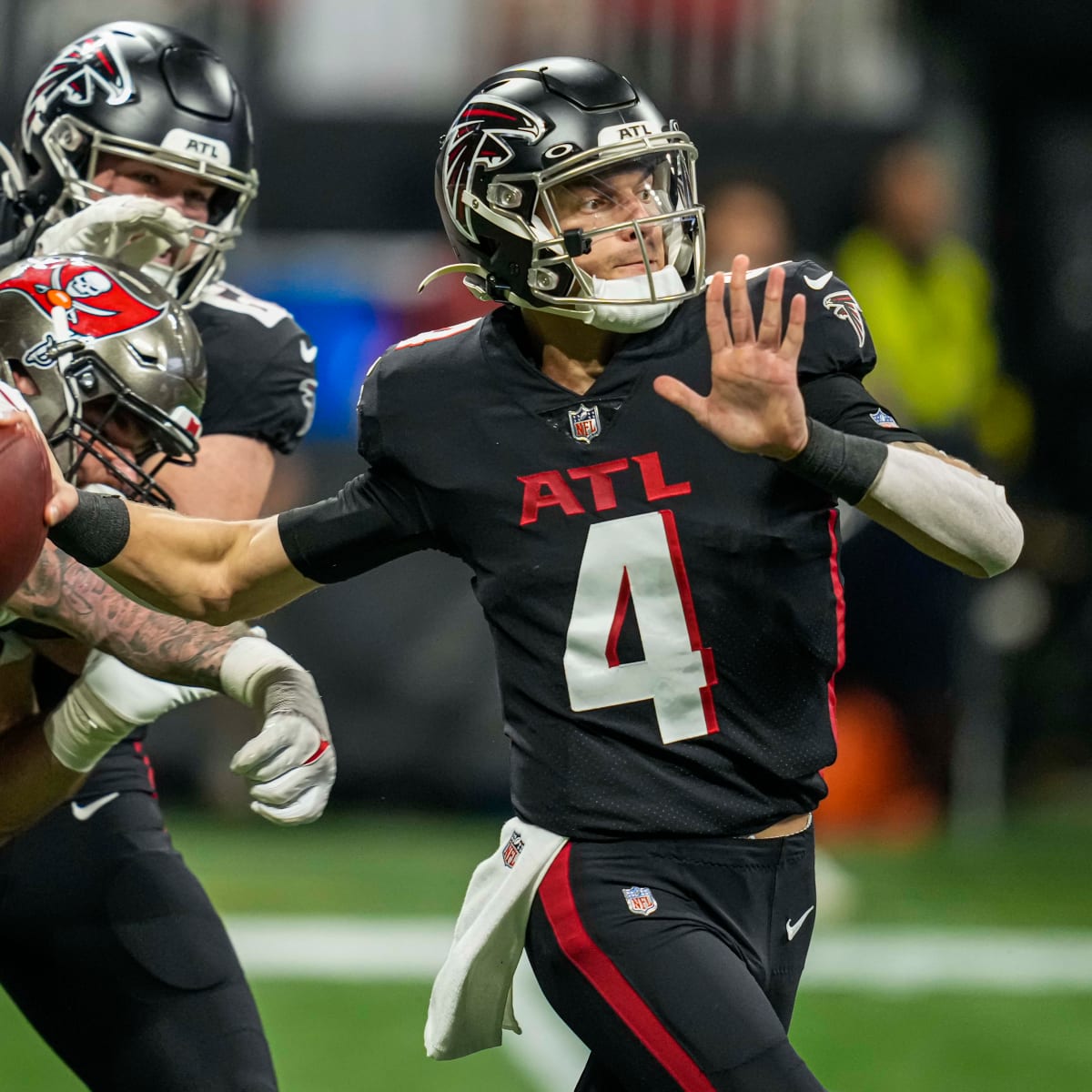 Falcons QB Ridder delivers mixed results in debut as starter South &  Southeast News - Bally Sports