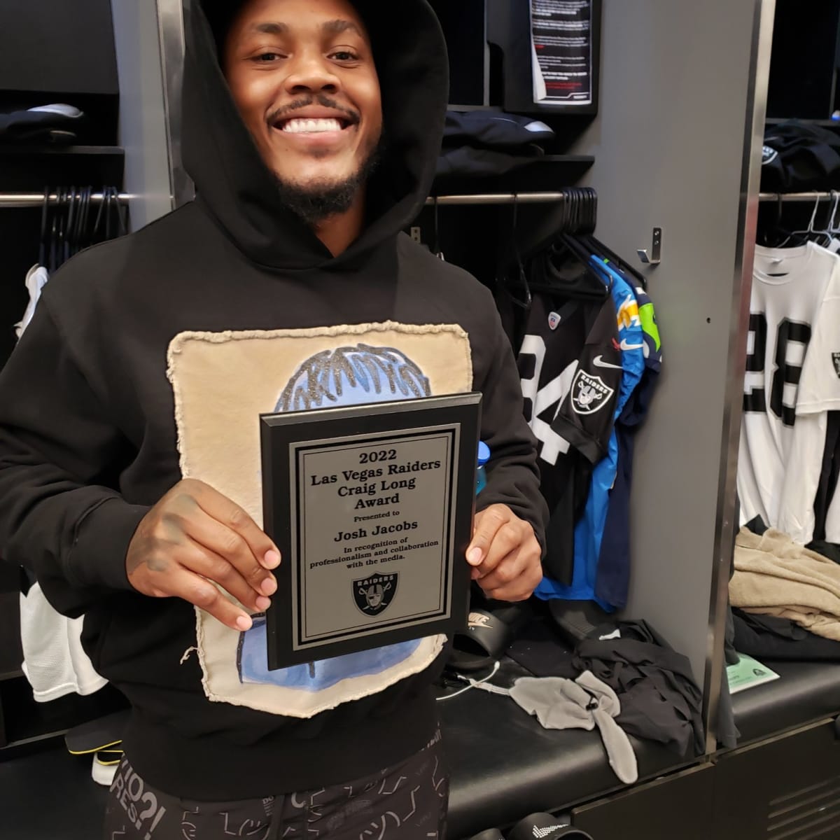 Former Tide RB Josh Jacobs earns NFL monthly award