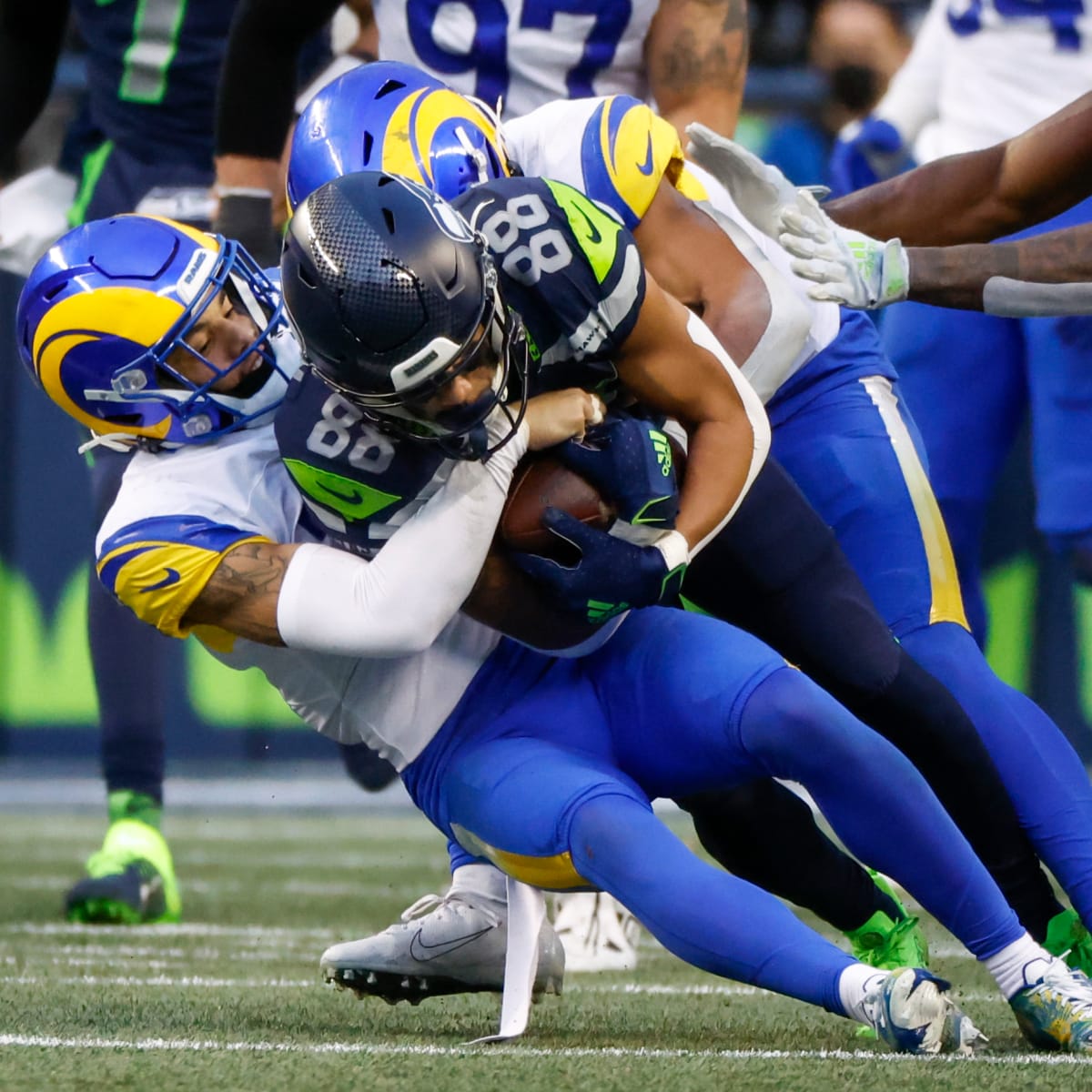 Recap: Seahawks top Rams 19-16 in OT after Diggs pick, Myers FG - Seattle  Sports