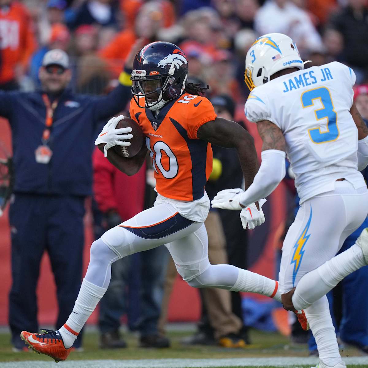 Denver Broncos Re-Sign TE Eric Saubert to One-Year Deal - Sports  Illustrated Mile High Huddle: Denver Broncos News, Analysis and More