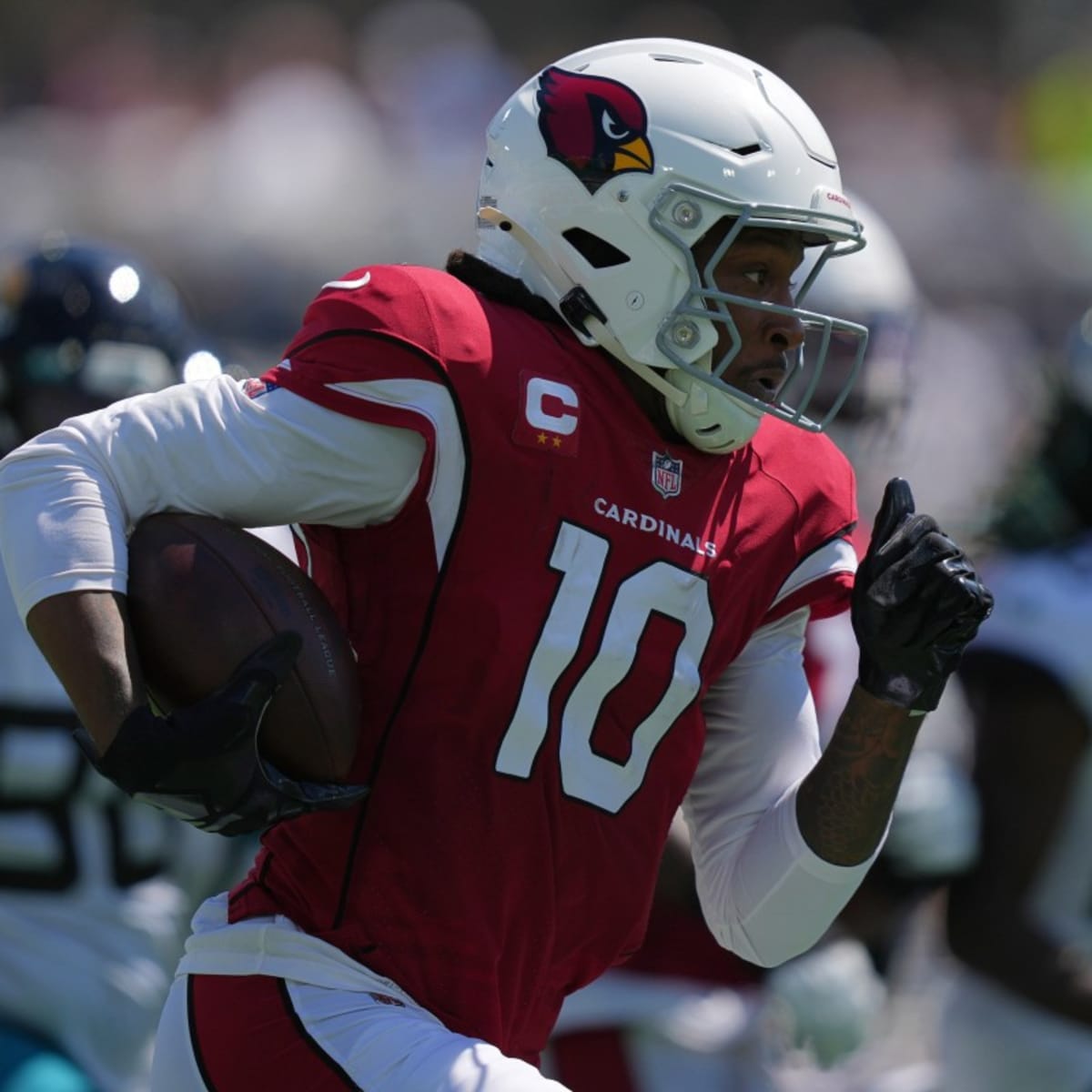 Reports: Cardinals' DeAndre Hopkins to sign record extension for non-QB