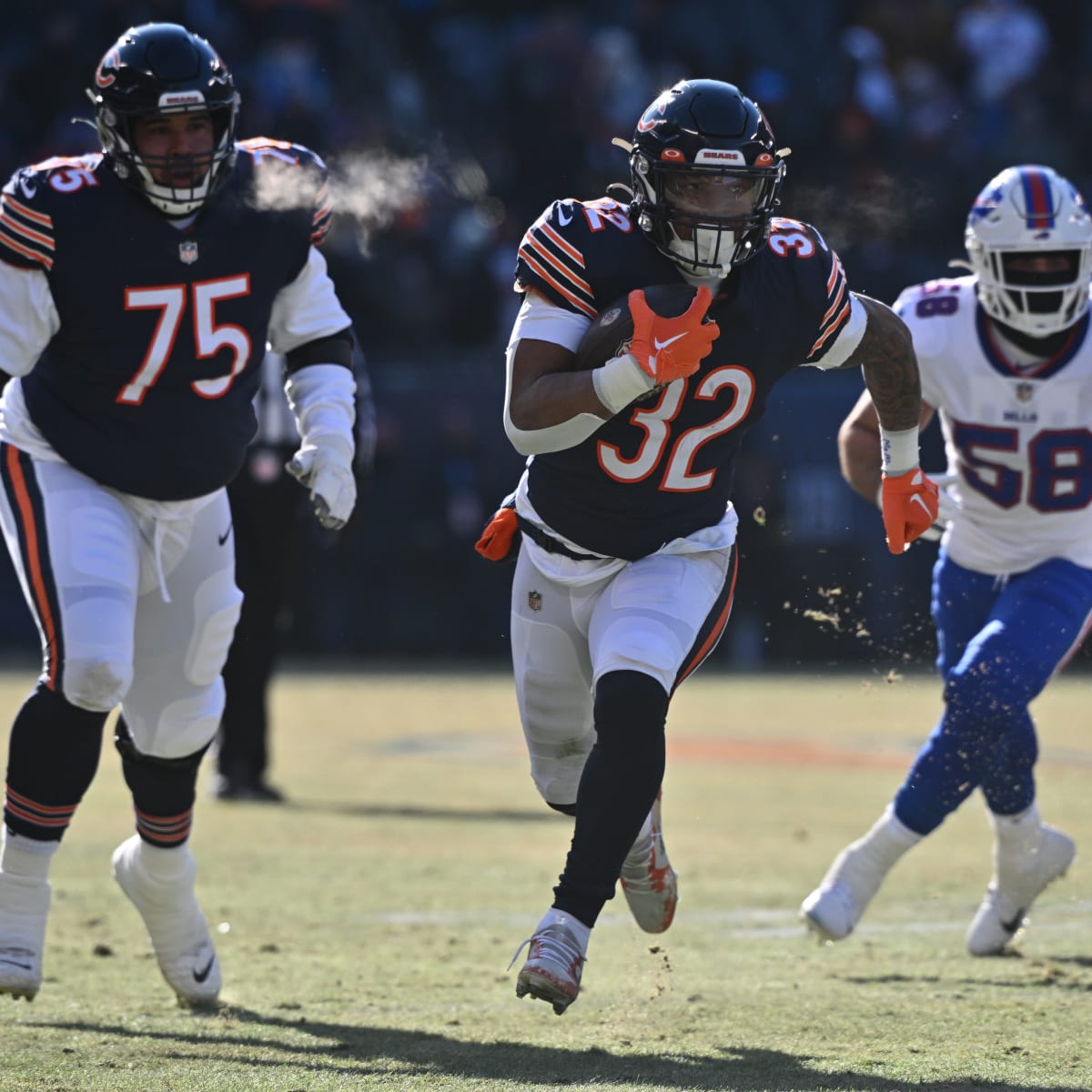 Bears GM Ryan Poles Wants RB David Montgomery To Return