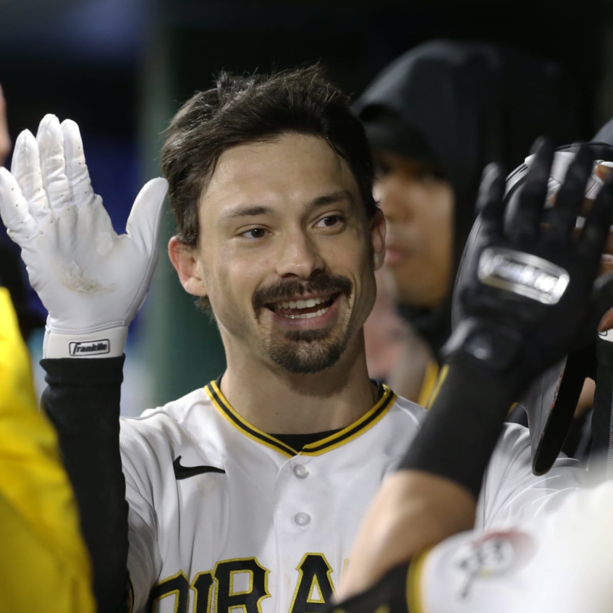 Bryan Reynolds Is Flirting With Rookie History - Bucs Dugout