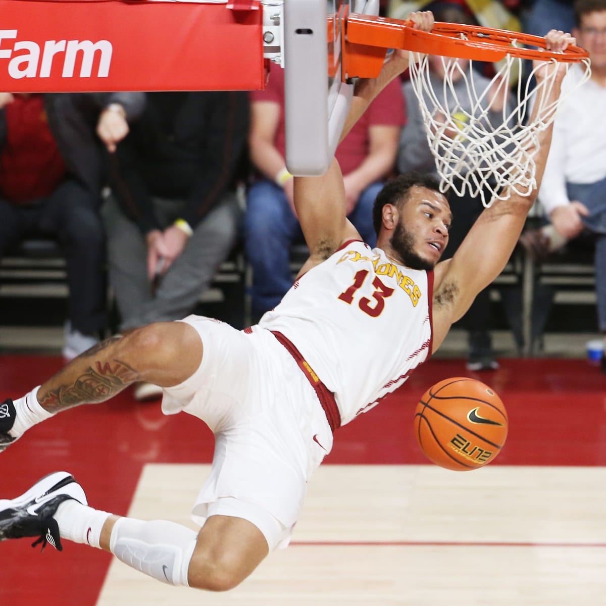 Beat up' KU basketball loses at Iowa State in Big 12 Conference game