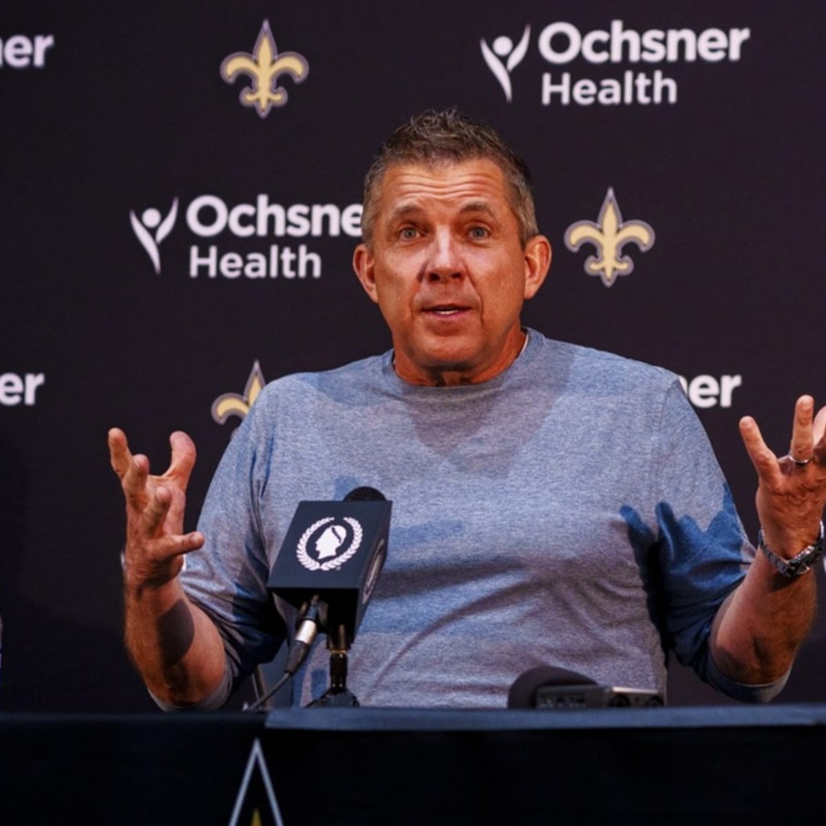 The Philadelphia Eagles will wear home jerseys in New Orleans because  Saints coach Sean Payton lost a golf bet, This is the Loop