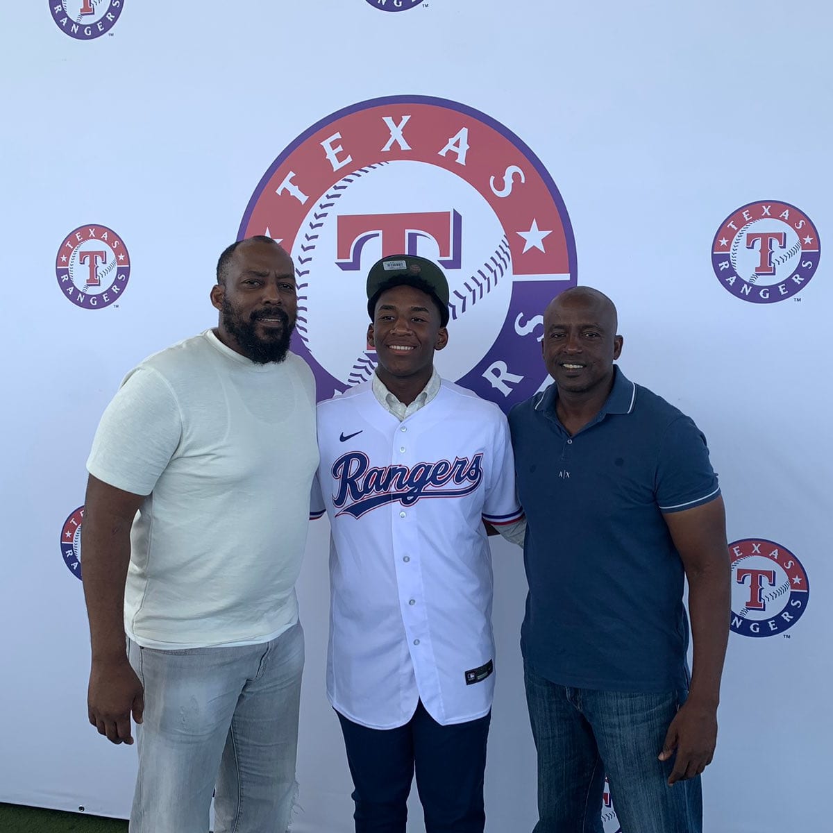 Vladimir Guerrero Jr. visits Globe Life Park for the first time, where his  father helped Rangers to first World Series berth