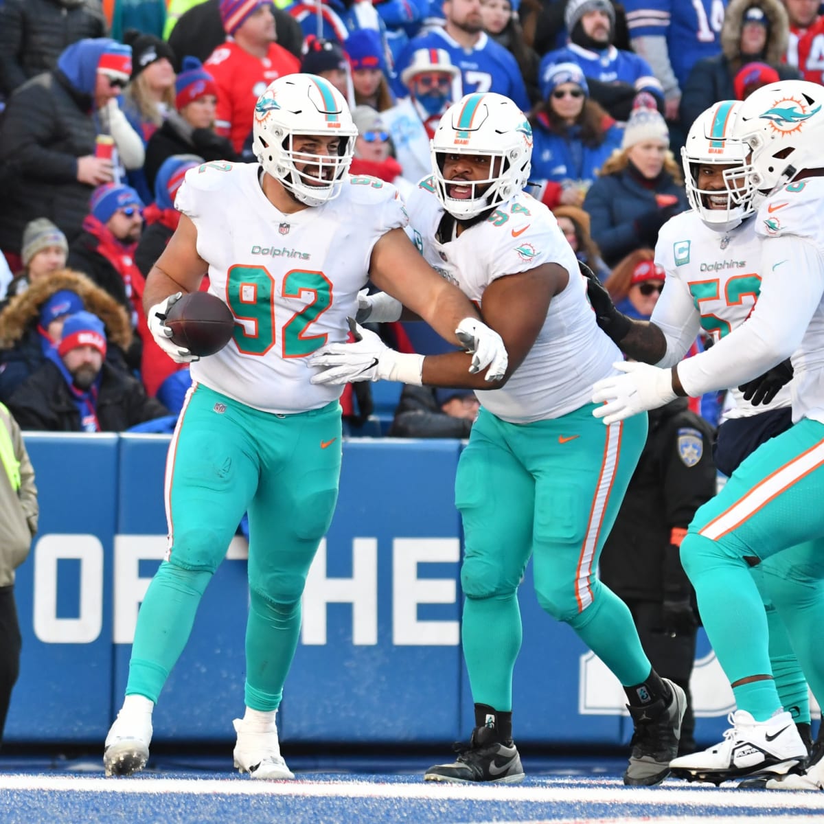 Dolphins' rookie Thompson gives reasons for optimism in debut