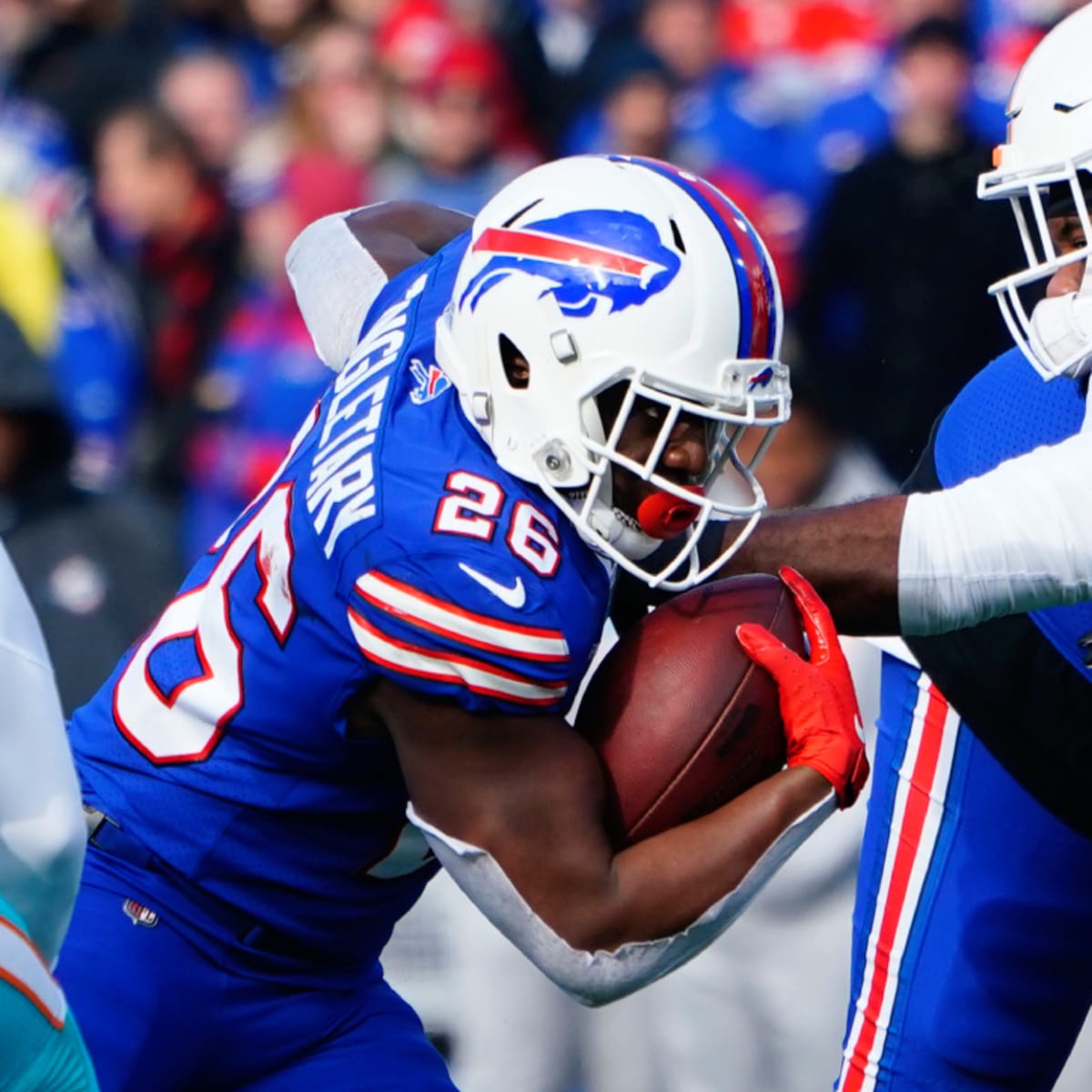 Bills-Dolphins: Refs crushed for gifting Devin Singletary first down