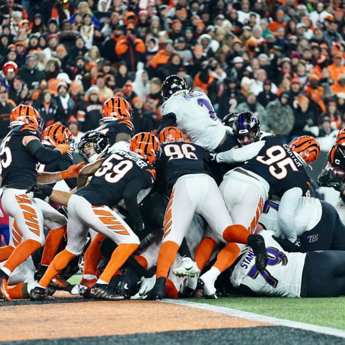 Sam Hubbard Scores Improbable Touchdown to Become Latest Cincinnati Bengals'  Playoff Hero - Sports Illustrated Cincinnati Bengals News, Analysis and More