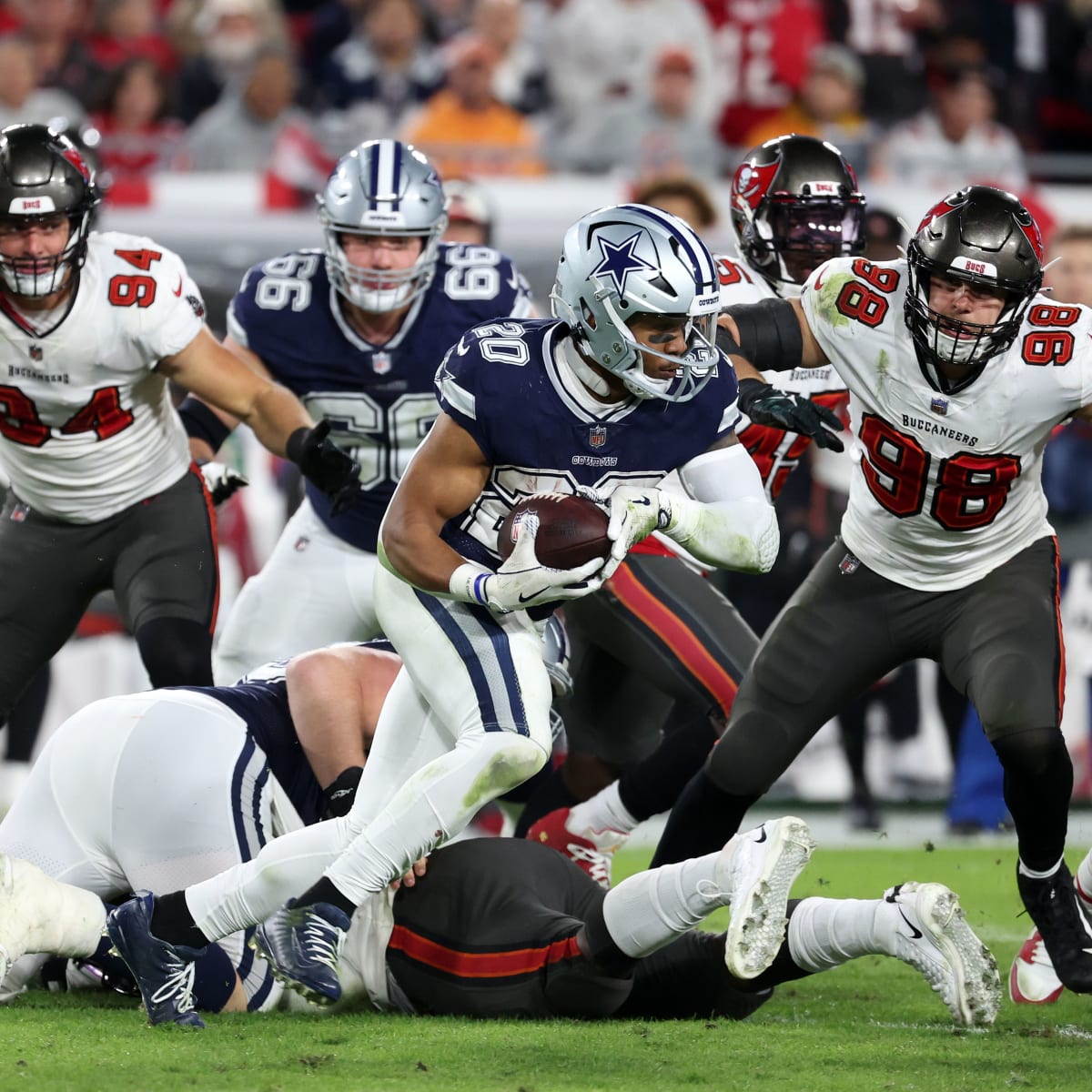 See what uniform combination Cowboys will wear in wild-card playoff round  vs. Buccaneers