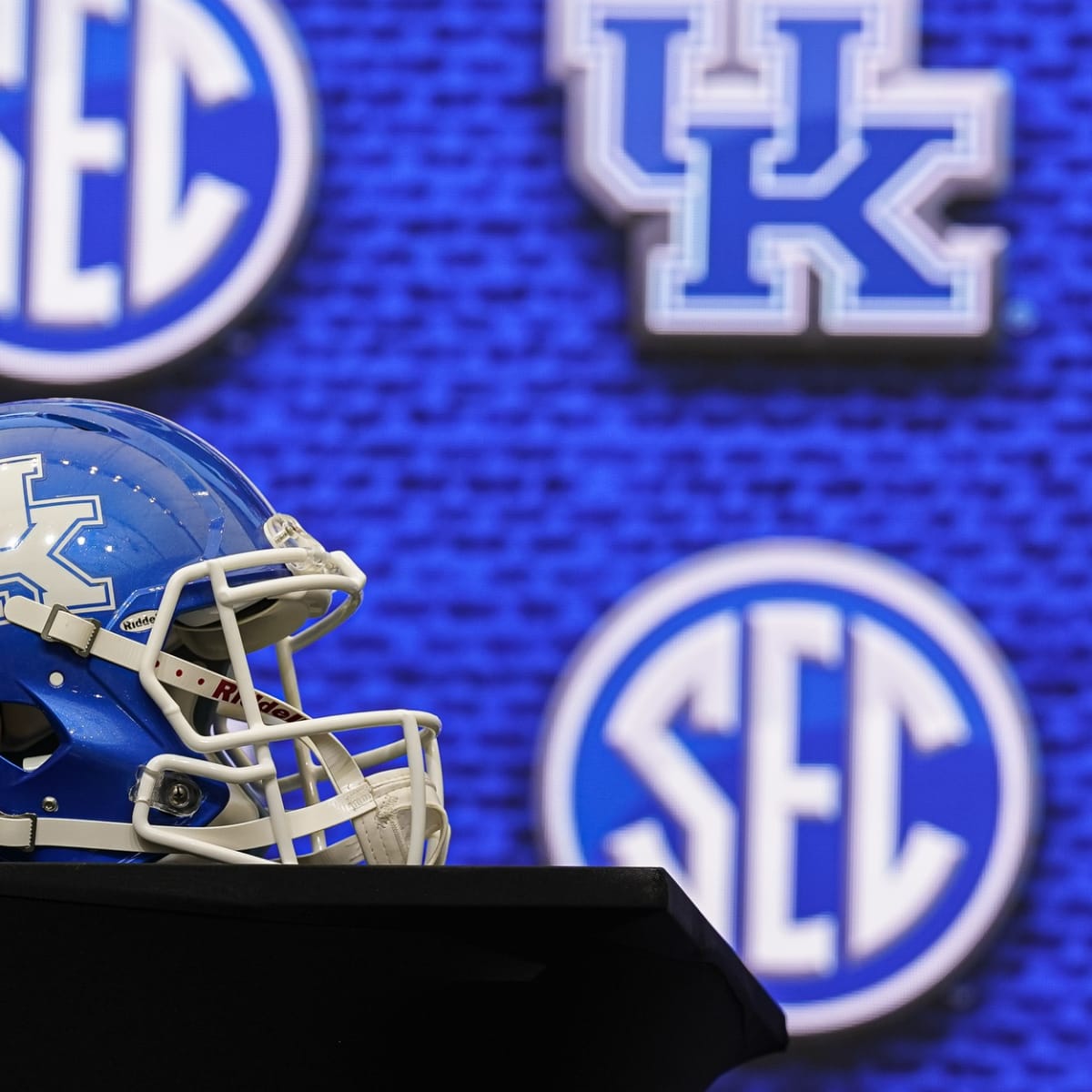 Kentucky Target William Woo Spencer Moves to Indiana for Senior Season -  On3