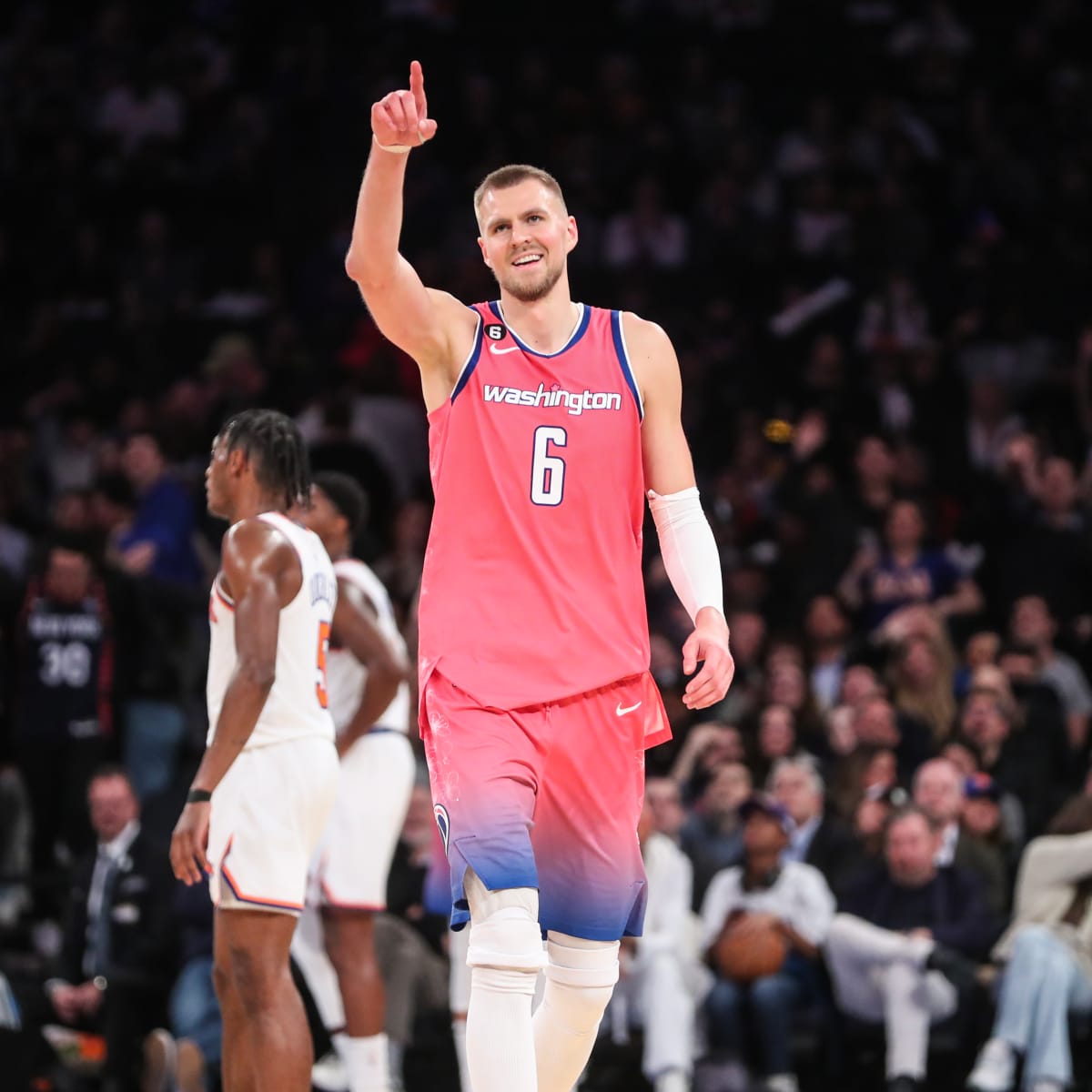 Wizards Ready For Life Without Porzingis For Two Weeks - Sports