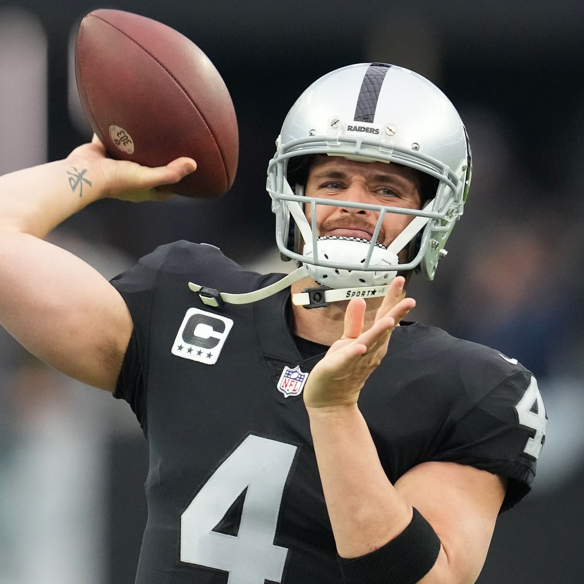 Titans open with visit to Saints, who are counting on Derek Carr as new QB