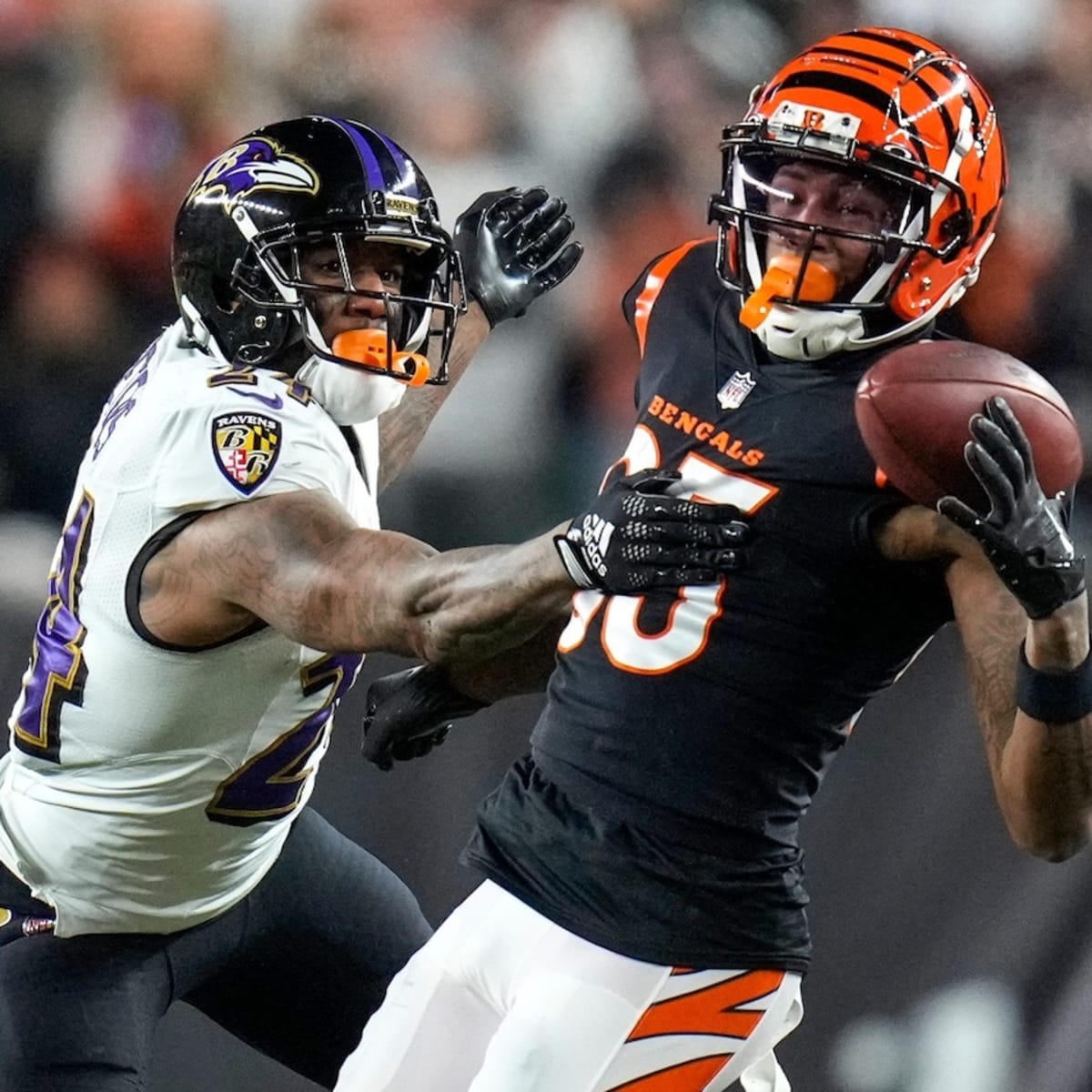 Pair of Former Tigers Trevor Lawrence, Travis Etienne Look to Lead  Jacksonville Jaguars to NFL Playoffs - Sports Illustrated Clemson Tigers  News, Analysis and More