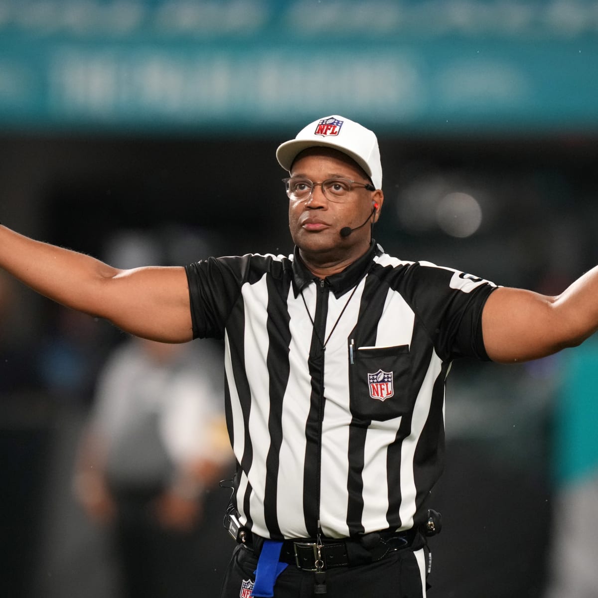 Bengals-Chiefs officials: Who is referee, officiating crew for AFC  Championship - DraftKings Network