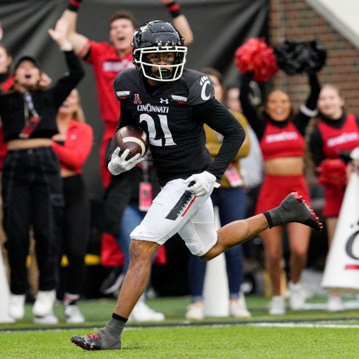 Chicago Bears 2023 fourth-round pick: WR Tyler Scott