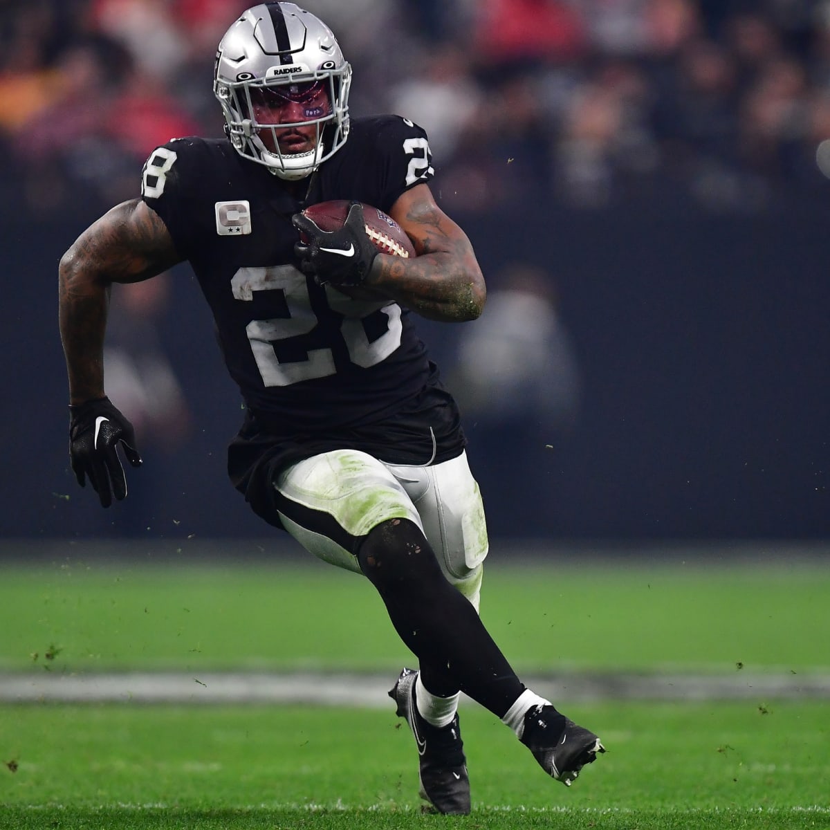 Raiders' Josh Jacobs named PFWA's Offensive Rookie of the Year