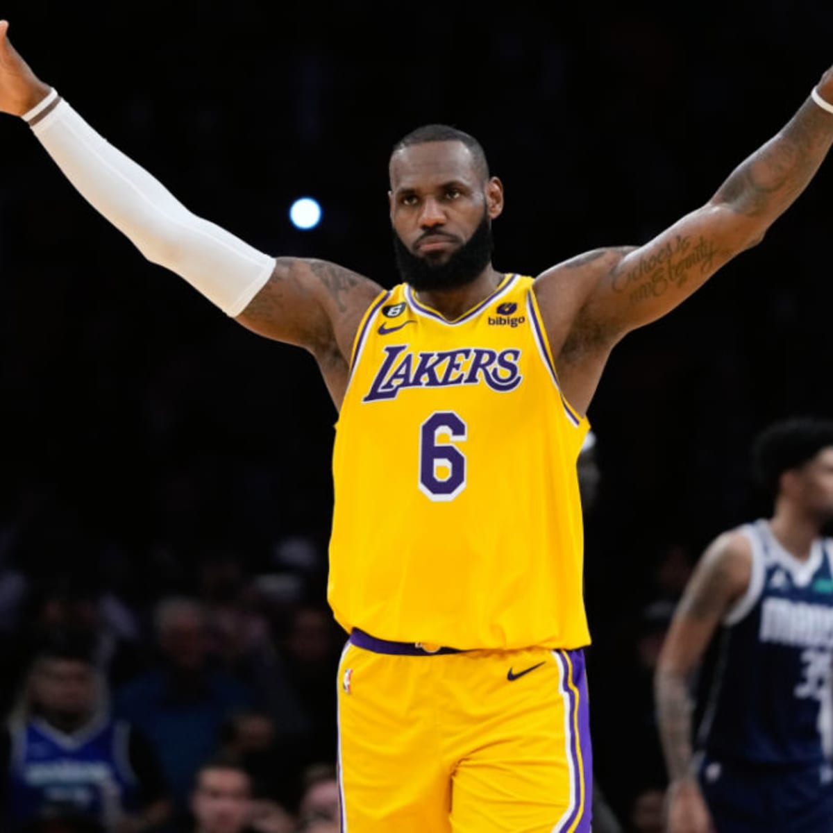 Lakers injury updates: LeBron James available to play Friday vs. Cavaliers  - DraftKings Network