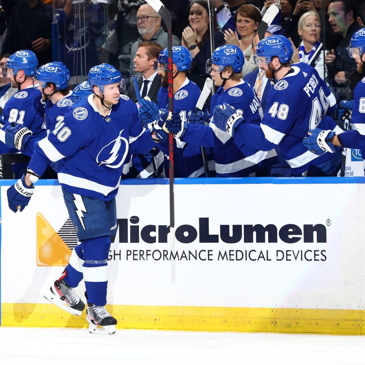 Lightning drop preseason opener to Carolina