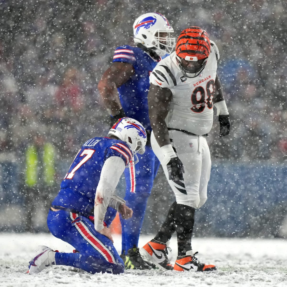 Bills vs. Bengals: Top storylines, fun facts as surging Super Bowl  contenders meet for 'Monday Night Football' 