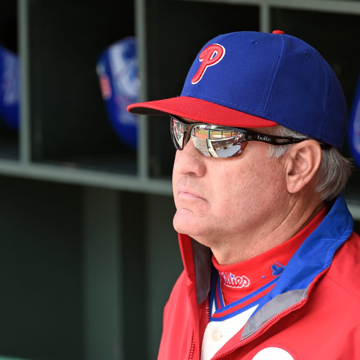 Ryne Sandberg returns to Wrigley Field … in a Phillies uniform