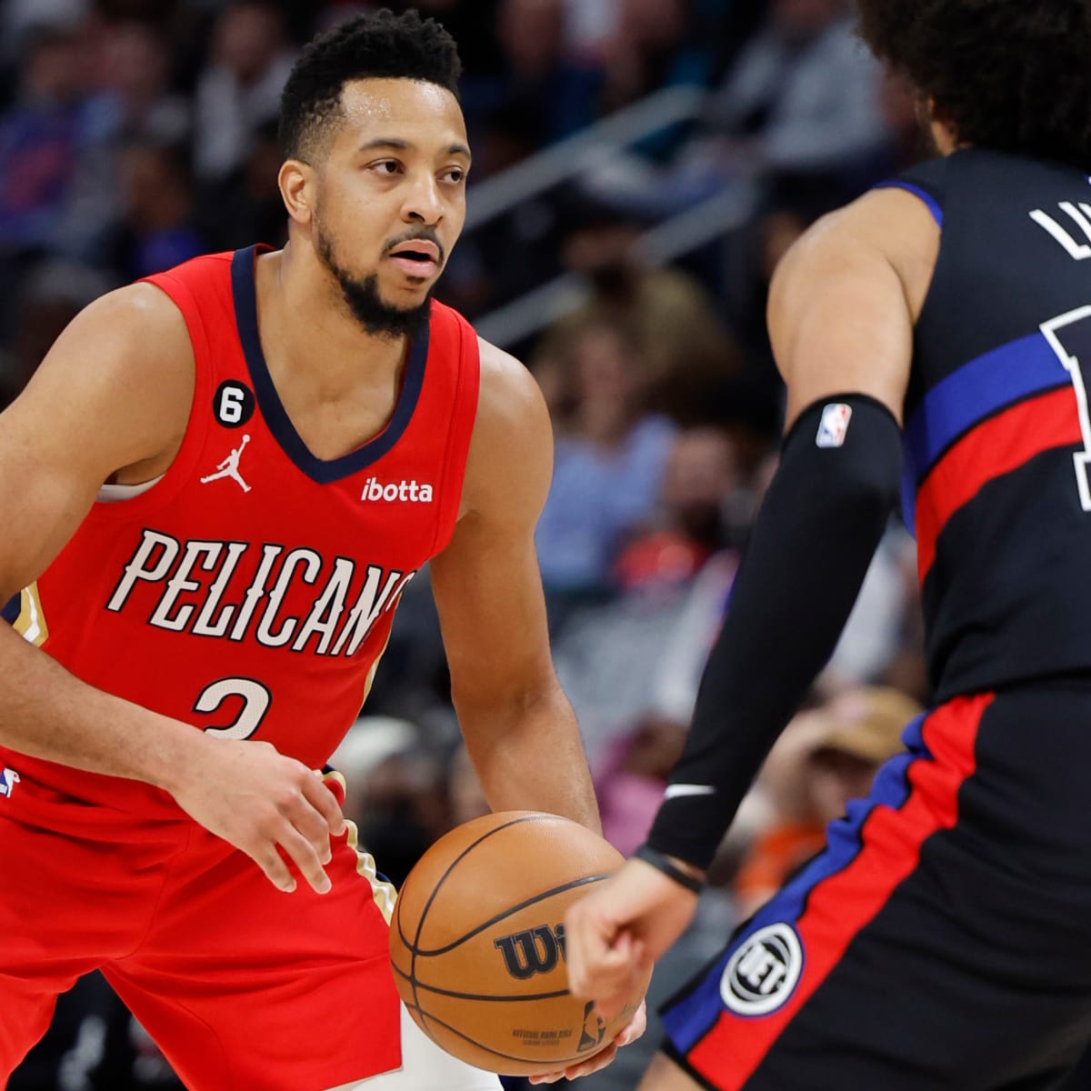 CJ McCollum leads Pelicans past Spurs in play-in game