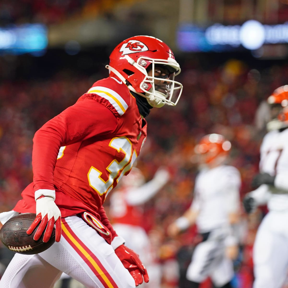 KC Chiefs CB Jaylen Watson is a Rising Star Worth Knowing - Sports  Illustrated Kansas City Chiefs News, Analysis and More